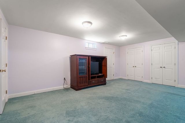 322 Cabot St, Newton, MA 02460