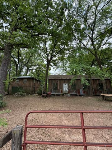 905 Tupuna Drive, Tool, TX 75143