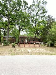 905 Tupuna Drive, Tool, TX 75143