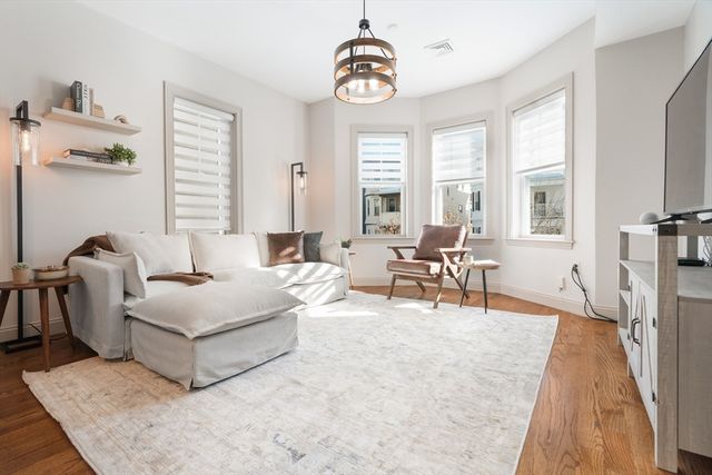 115 Pleasant St 2, Boston, MA 02125