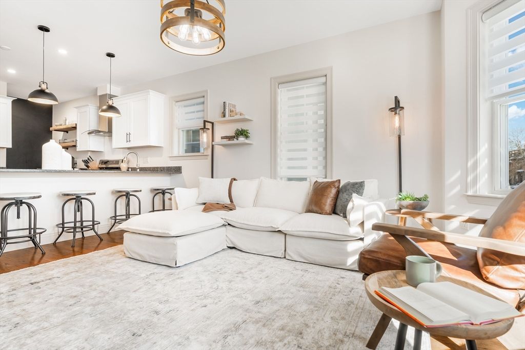 115 Pleasant St 2, Boston, MA 02125