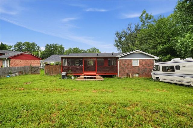 2147 Jones Road NW, Atlanta, GA 30318
