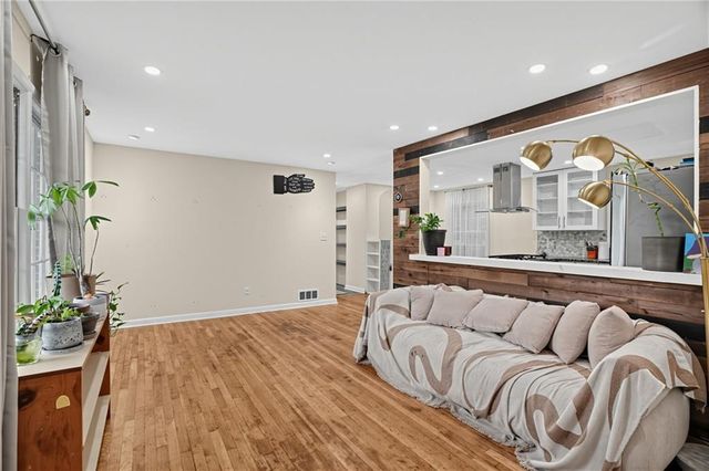 2147 Jones Road NW, Atlanta, GA 30318