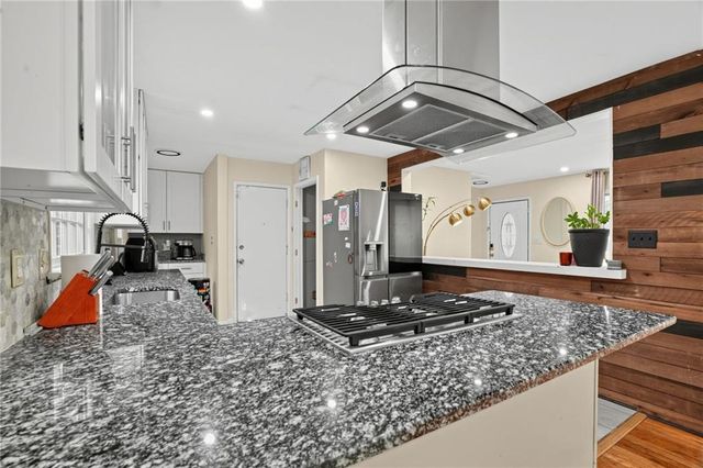 2147 Jones Road NW, Atlanta, GA 30318