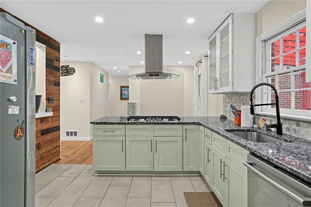 2147 Jones Road NW, Atlanta, GA 30318