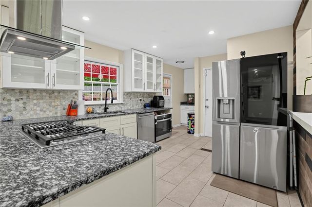 2147 Jones Road NW, Atlanta, GA 30318