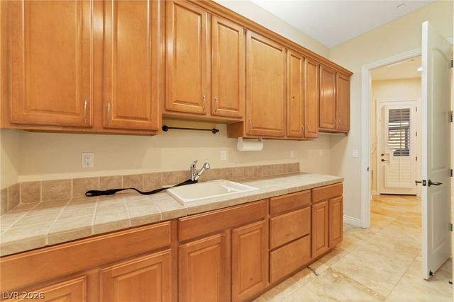 7132 Polita Court, Las Vegas, NV 89156