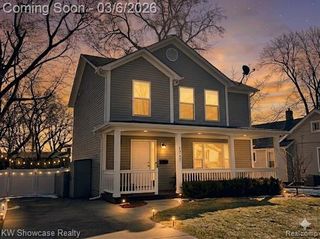 1747 Beechmont Street, Keego Harbor, MI 48320