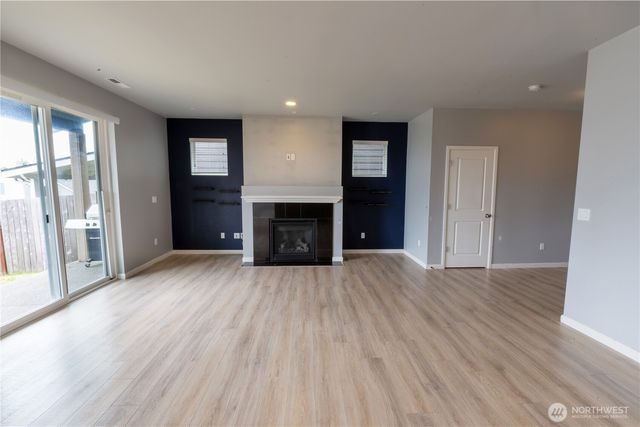 20133 E 19th Ave, Spanaway, WA 98387