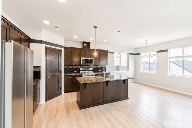 20133 E 19th Ave, Spanaway, WA 98387
