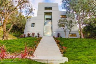 940 Burleigh Drive, Pasadena, CA 91105