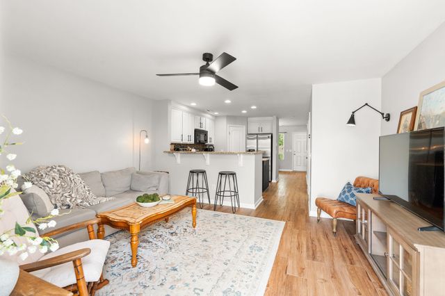 1908 Boxelder Aly, Hermitage, TN 37076