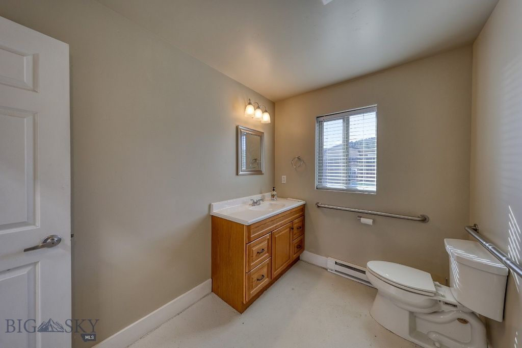 301 Cold Iron Road, Gallatin Gateway, MT 59730 photo 5