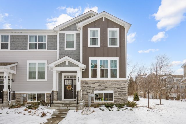 620 Wolverine Drive, Aurora, IL 60502