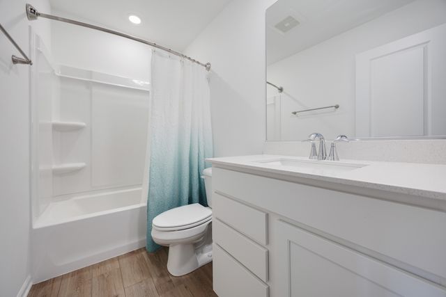 620 Wolverine Drive, Aurora, IL 60502