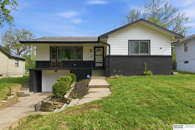 4864 Saratoga Street, Omaha, NE 68104