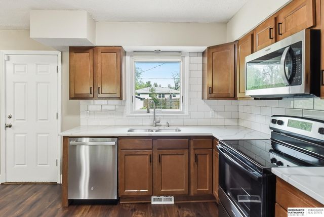 4864 Saratoga Street, Omaha, NE 68104
