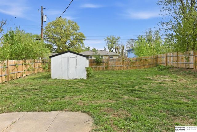 4864 Saratoga Street, Omaha, NE 68104