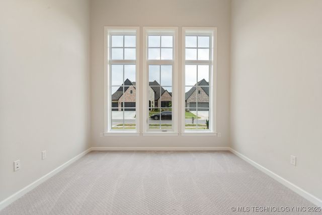 5809 E 126th Place S, Tulsa, OK 74008