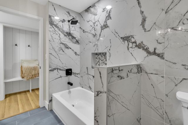 8200 Shangrila Dr, Fair Oaks, CA 95628