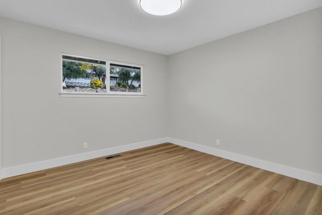 8200 Shangrila Dr, Fair Oaks, CA 95628