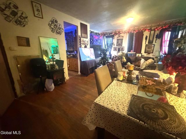 31 3rd Avenue, Albany, NY 12202