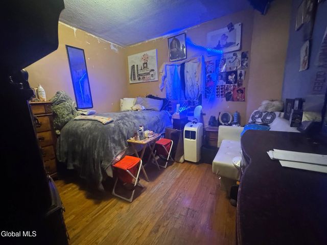 31 3rd Avenue, Albany, NY 12202