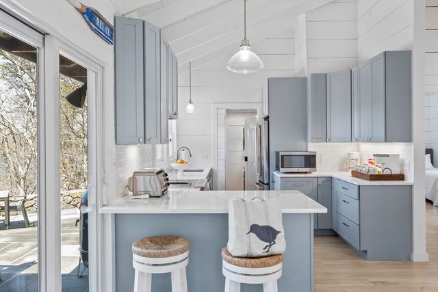 309 Barnes Road, Oak Bluffs, MA 02557