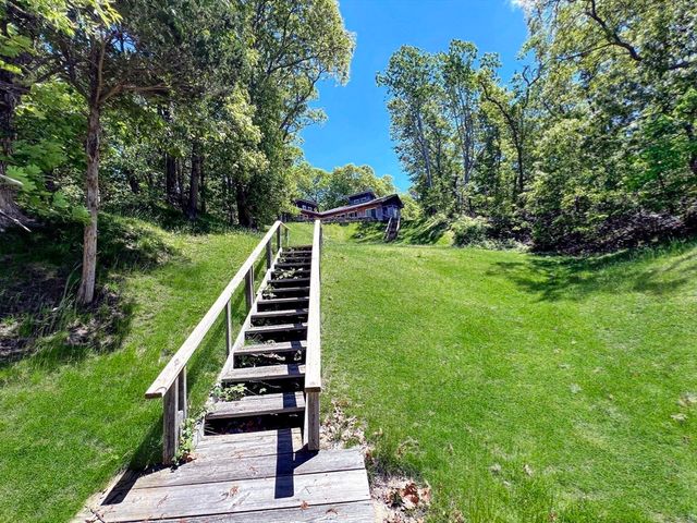 309 Barnes Road, Oak Bluffs, MA 02557