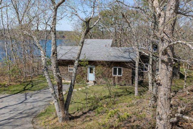 309 Barnes Road, Oak Bluffs, MA 02557