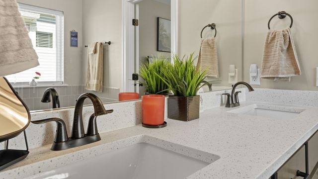 1069 Linn Cove Ct, Gallatin, TN 37066