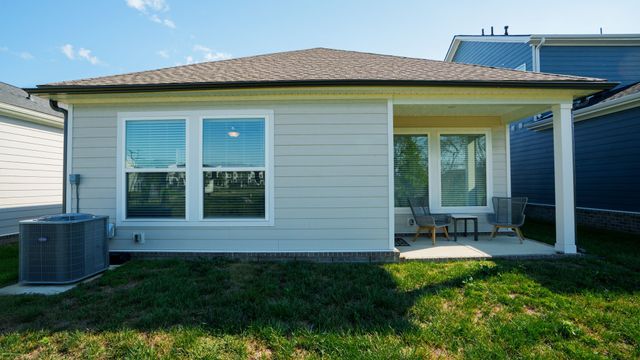 1069 Linn Cove Ct, Gallatin, TN 37066