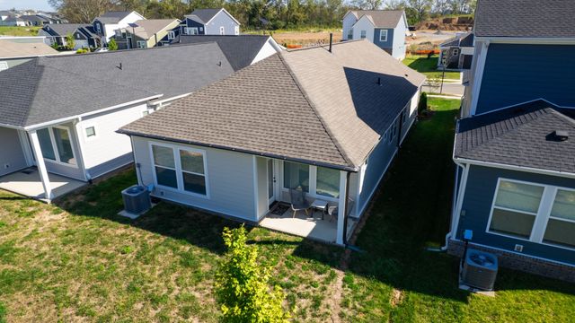 1069 Linn Cove Ct, Gallatin, TN 37066