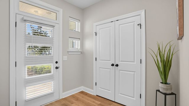 1069 Linn Cove Ct, Gallatin, TN 37066