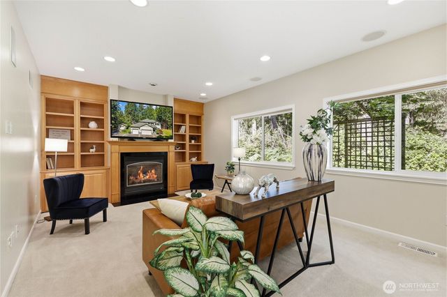 4354 NW Westgate Rd, Silverdale, WA 98383