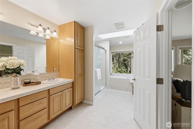4354 NW Westgate Rd, Silverdale, WA 98383