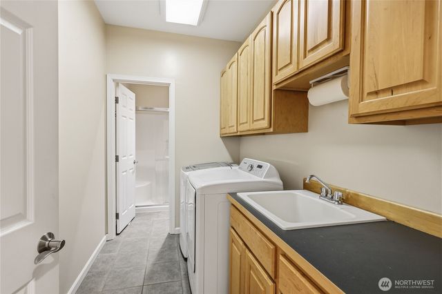 4354 NW Westgate Rd, Silverdale, WA 98383