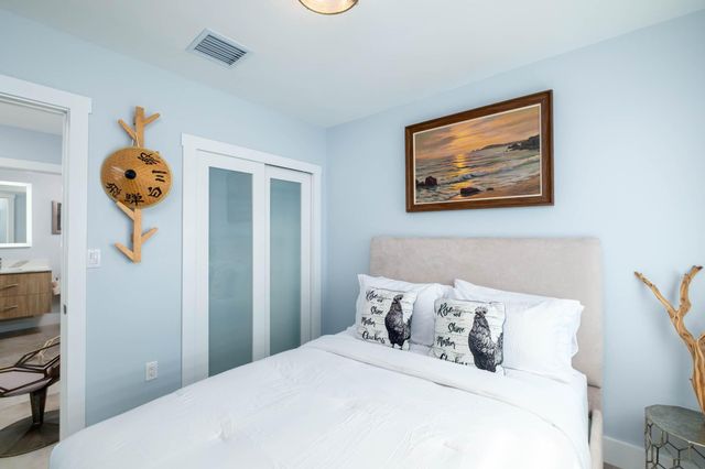 94825 Overseas Highway 204, Key Largo, FL 33037