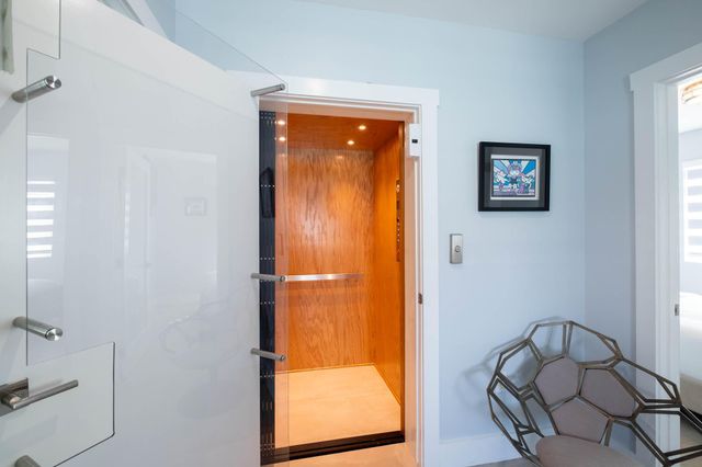 94825 Overseas Highway 204, Key Largo, FL 33037