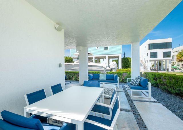 94825 Overseas Highway 204, Key Largo, FL 33037