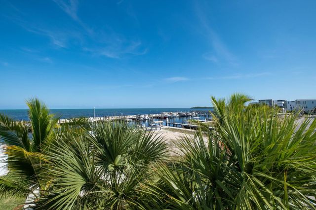 94825 Overseas Highway 204, Key Largo, FL 33037