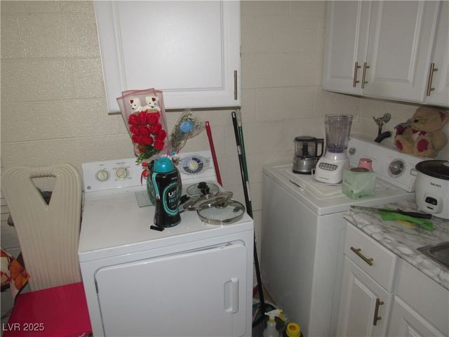 2409 Maroney Avenue, Las Vegas, NV 89104