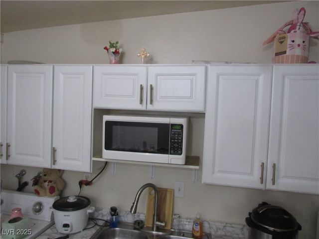 2409 Maroney Avenue, Las Vegas, NV 89104