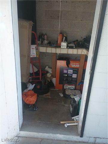 2409 Maroney Avenue, Las Vegas, NV 89104