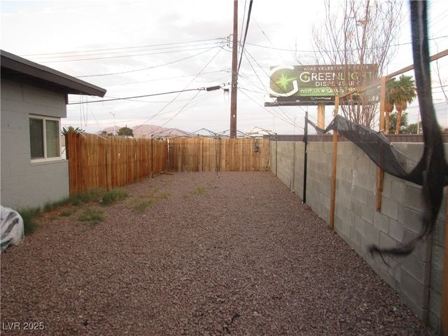 2409 Maroney Avenue, Las Vegas, NV 89104