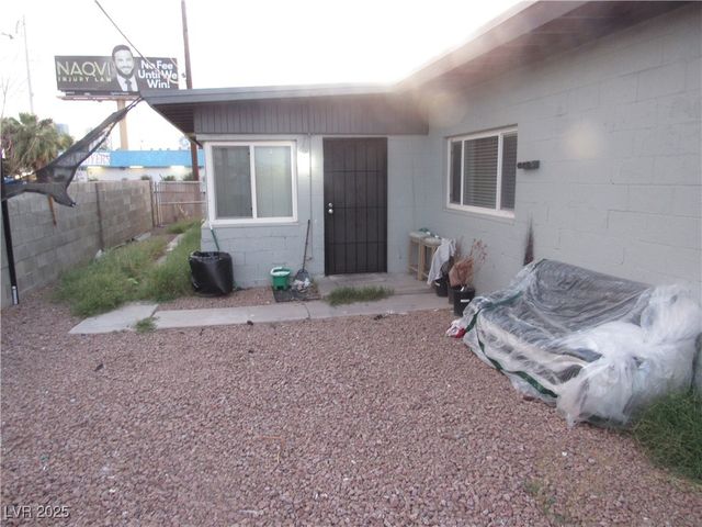 2409 Maroney Avenue, Las Vegas, NV 89104