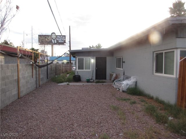 2409 Maroney Avenue, Las Vegas, NV 89104