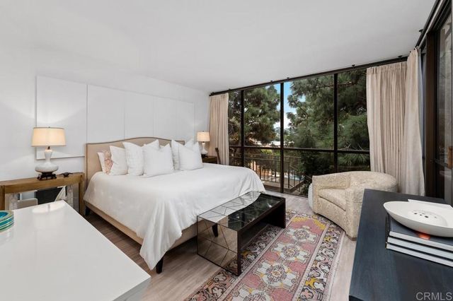 2500 Torrey Pines Rd 201, La Jolla, CA 92037