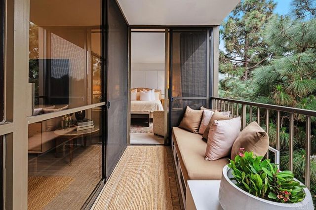 2500 Torrey Pines Rd 201, La Jolla, CA 92037