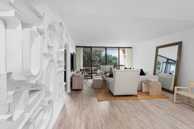 2500 Torrey Pines Rd 201, La Jolla, CA 92037